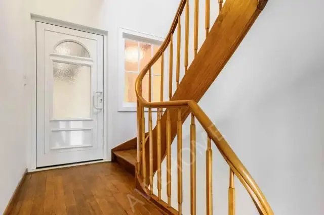 斯图加特租房Albert-Schaeffle-Strasse 94DE-09-001-001HF