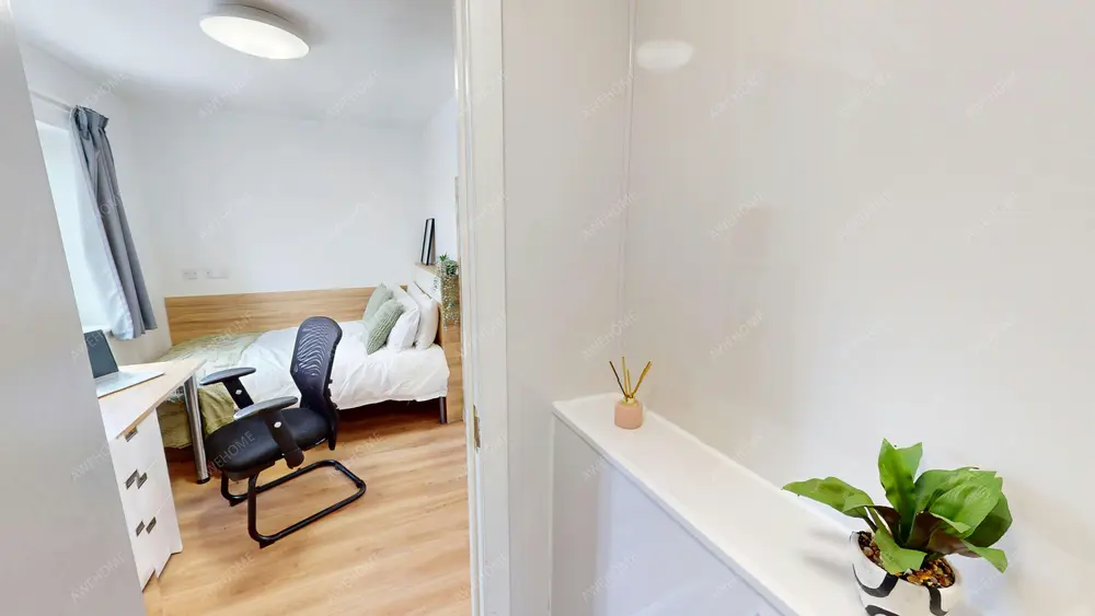 Manchester RentalsMSV South