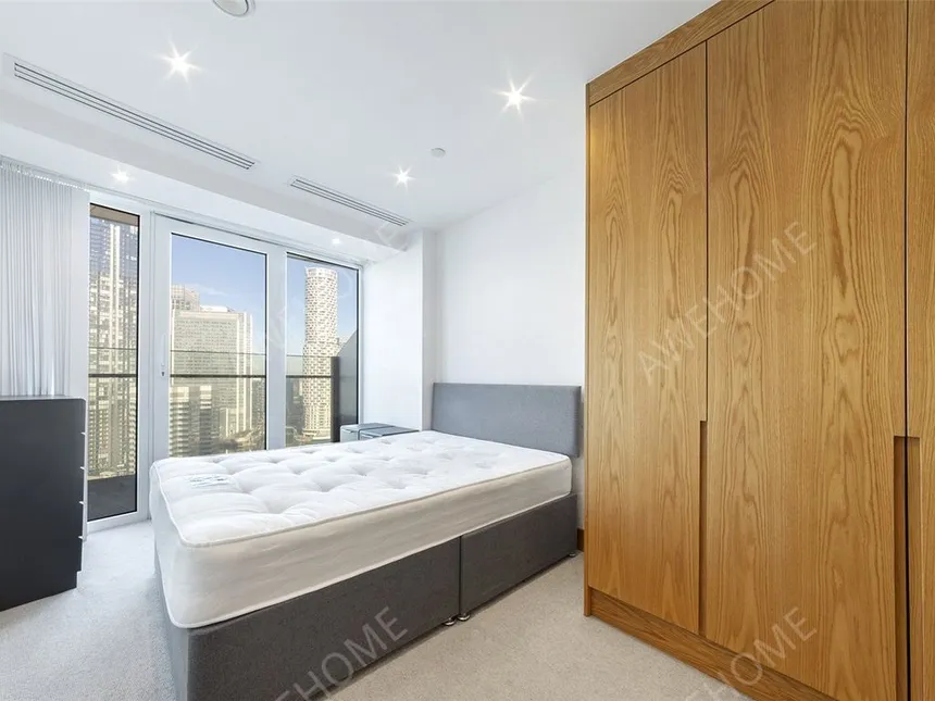 倫敦租房Arena Tower 2 bed flat