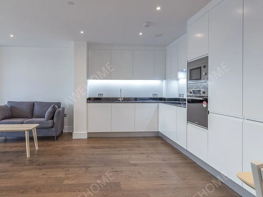 倫敦租房Gateway Tower 2 bed flat