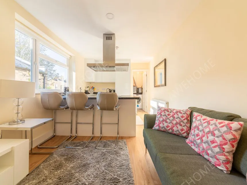 倫敦租房Driffield Road 2 bed flat
