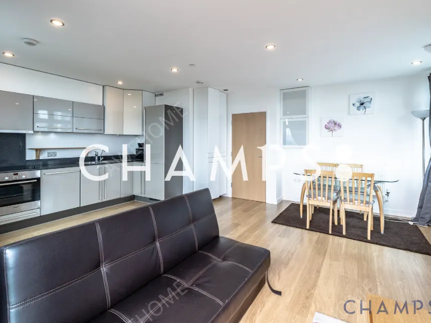 倫敦租房Iona Tower 3 bed flat