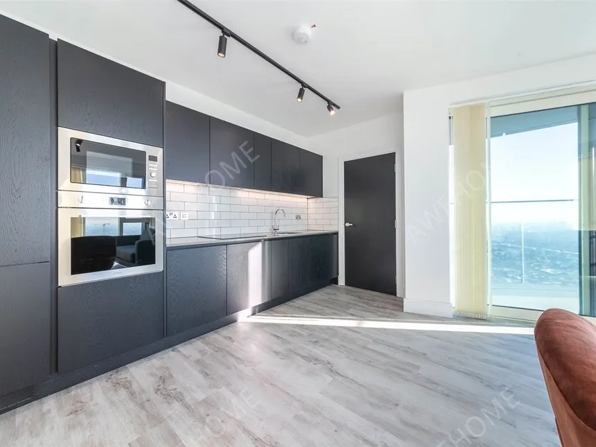 倫敦租房Icon Tower 2 bed flat