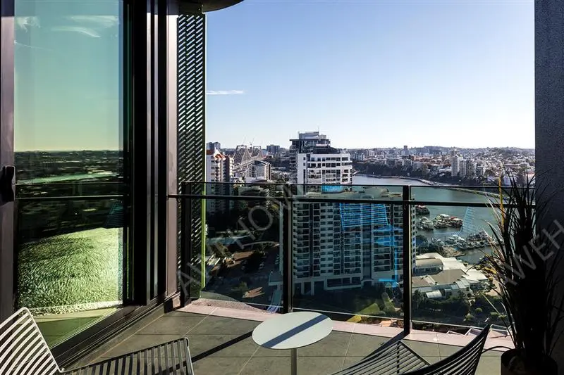 Brisbane RentalsRealm Kangaroo Point