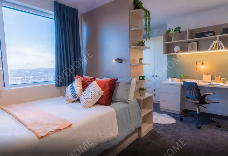 London RentalsiQ Vega