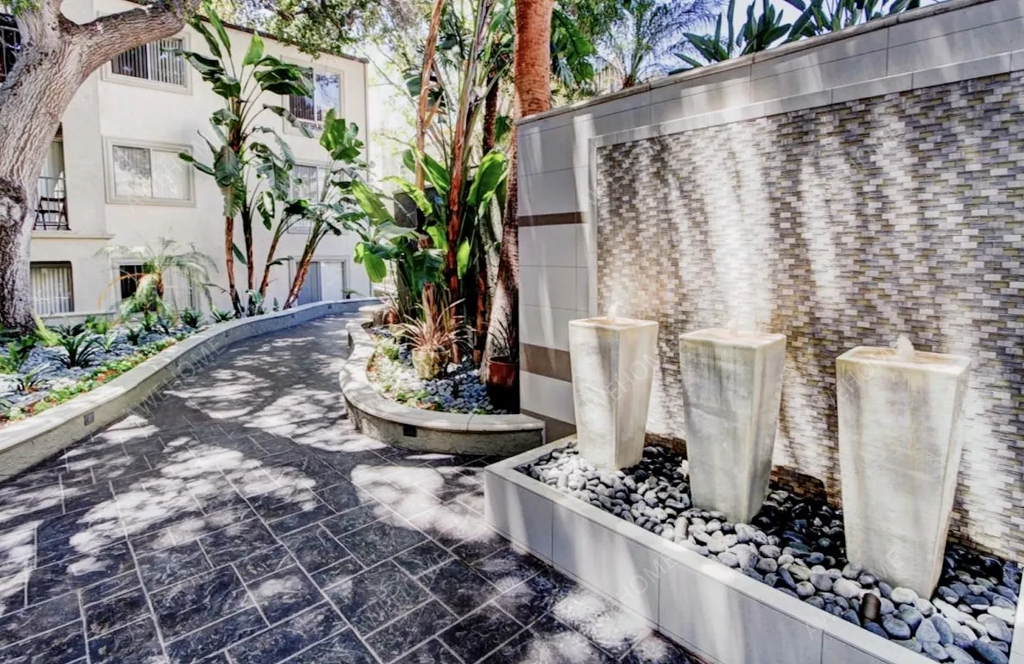 洛杉磯租房The Toluca Lofts