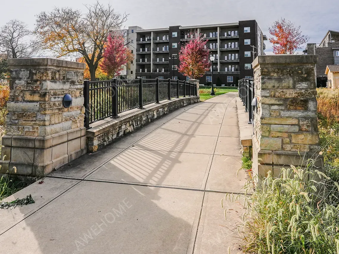 尚佩恩租房Champaign South 3rd Lofts