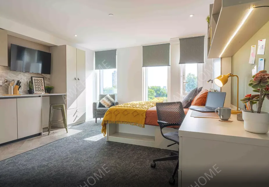 London RentalsiQ Vega
