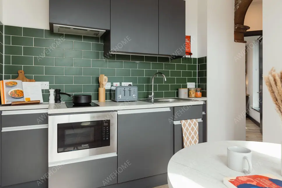 利兹单身公寓租房[单身公寓]Leonardo