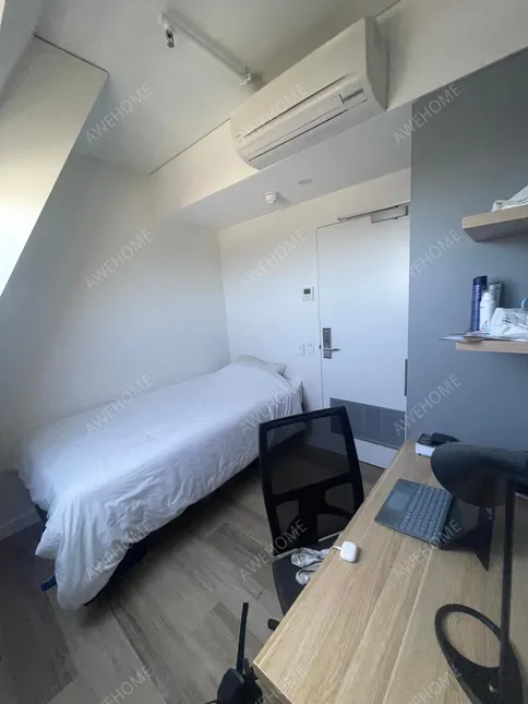 Adelaide RentalsScape Waymouth 