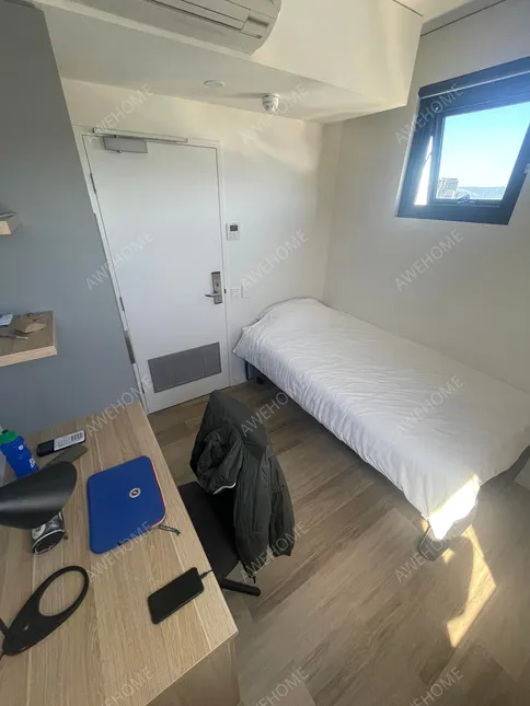 Adelaide RentalsScape Waymouth 