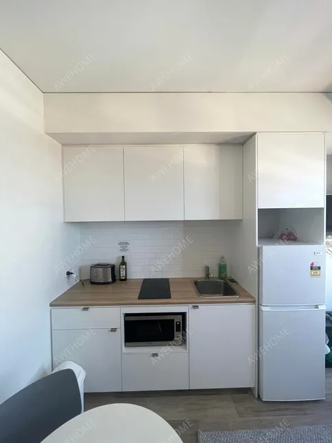 Adelaide RentalsScape Waymouth 