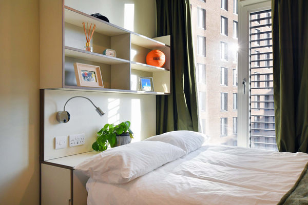 LosAngeles student accommodations with gyms or fitness centers,Economical student apartments in LosAngeles