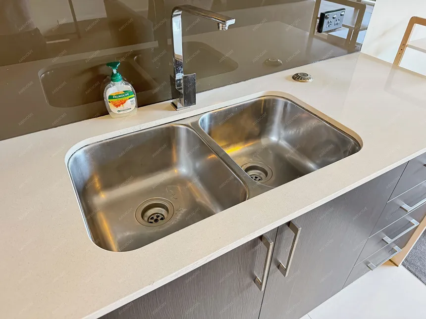 雪梨租房Zetland核心位置Emerald Park 臨近Green Square站 步行可達超市 餐飲