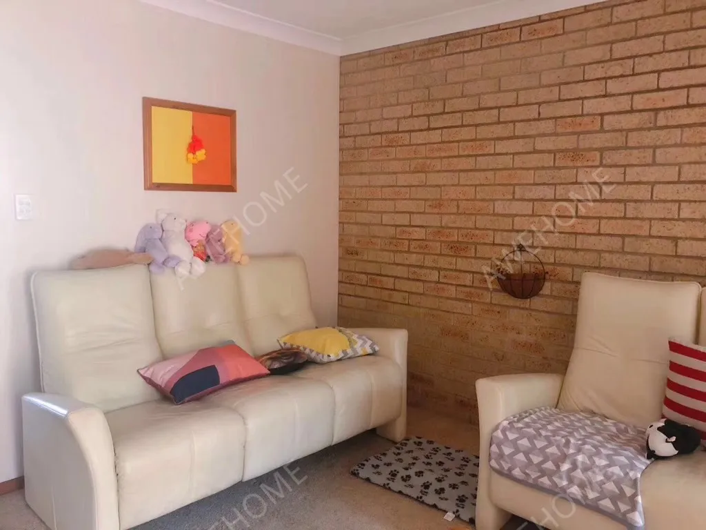 garden city附近温馨明亮双层house二楼次卧出租