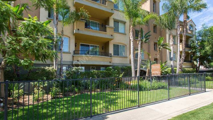 1561 S Barrington Ave - Smart EPW Los ANgeles  优选公寓 2b2b