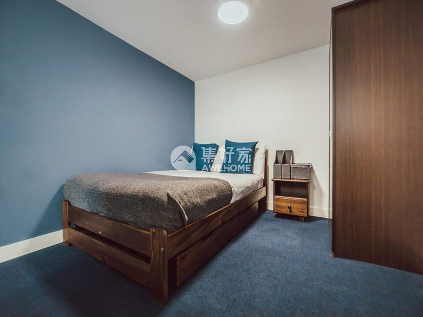 Lomax Halls