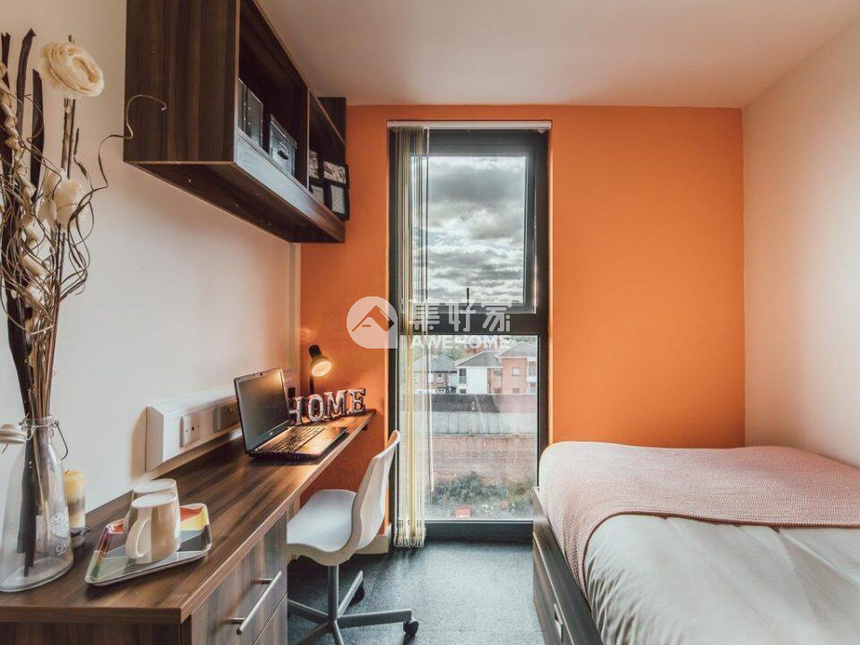 Lomax Halls