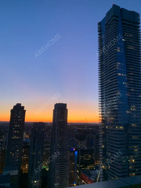 多伦多租房即住 Bloor yonge豪华公寓 超大阳台开阔湖景城景