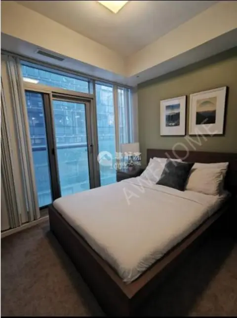 多伦多租房1900急转租多伦多高档公寓2室2卫。