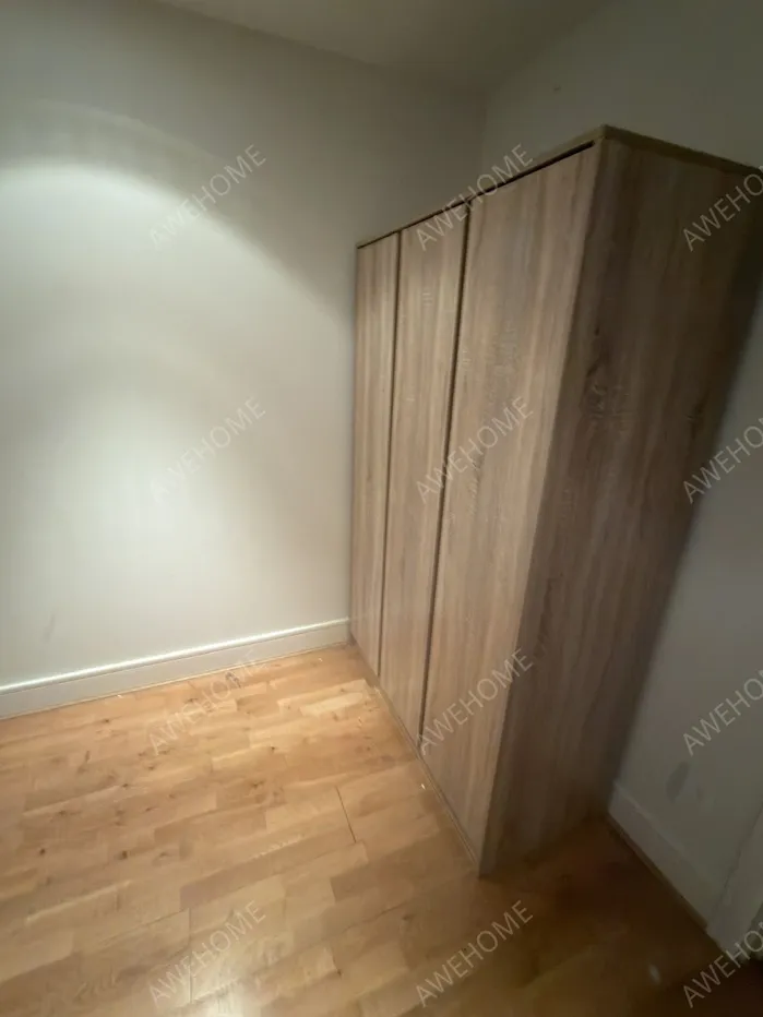 Direct access from UCL and LSE to a good commuting house in London N5. 2 bedrooms, 2 bathrooms. Direct rental from the landlord, no agency fees. Close to Holloway Road station.