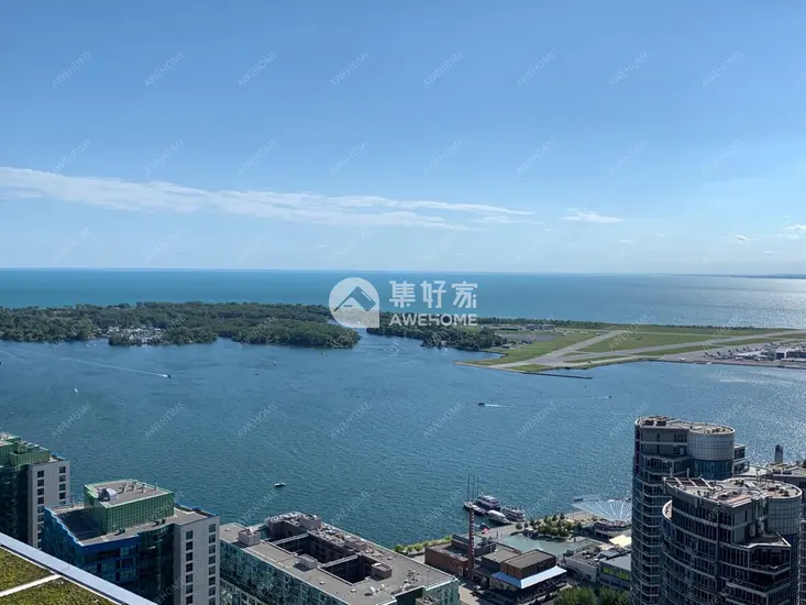 多伦多租房88Harbour 位于市中心生活交通便利 价格可商量