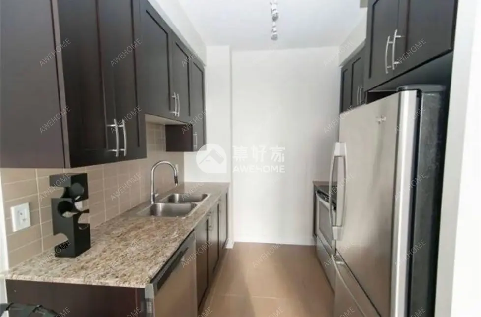 密西沙加租房Square One Condo For Rent