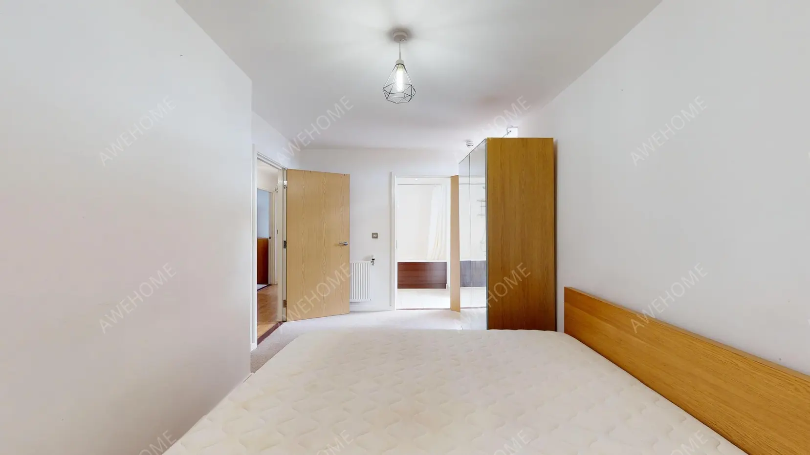 London RentalsLanacre Avenue