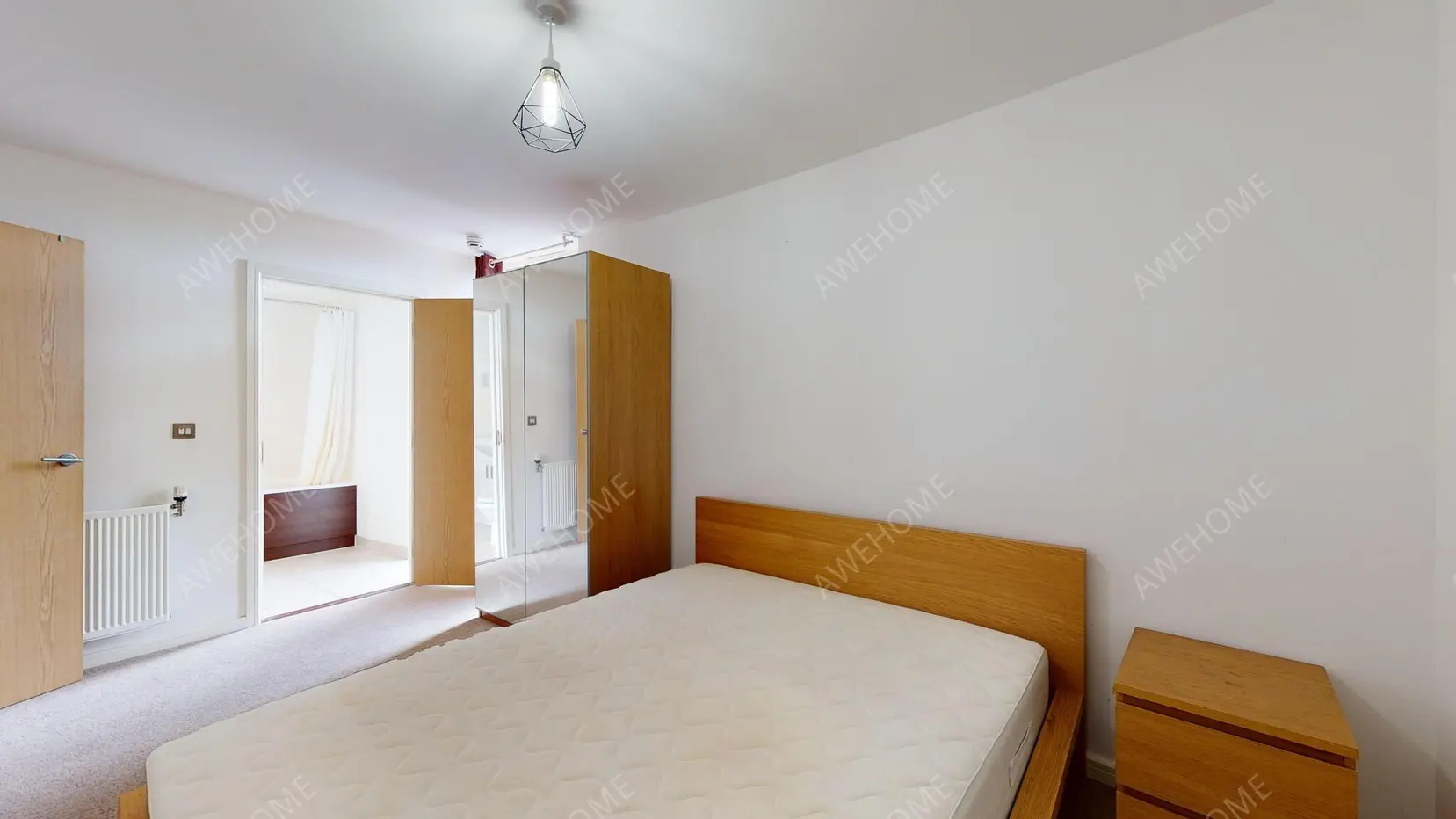 London RentalsLanacre Avenue