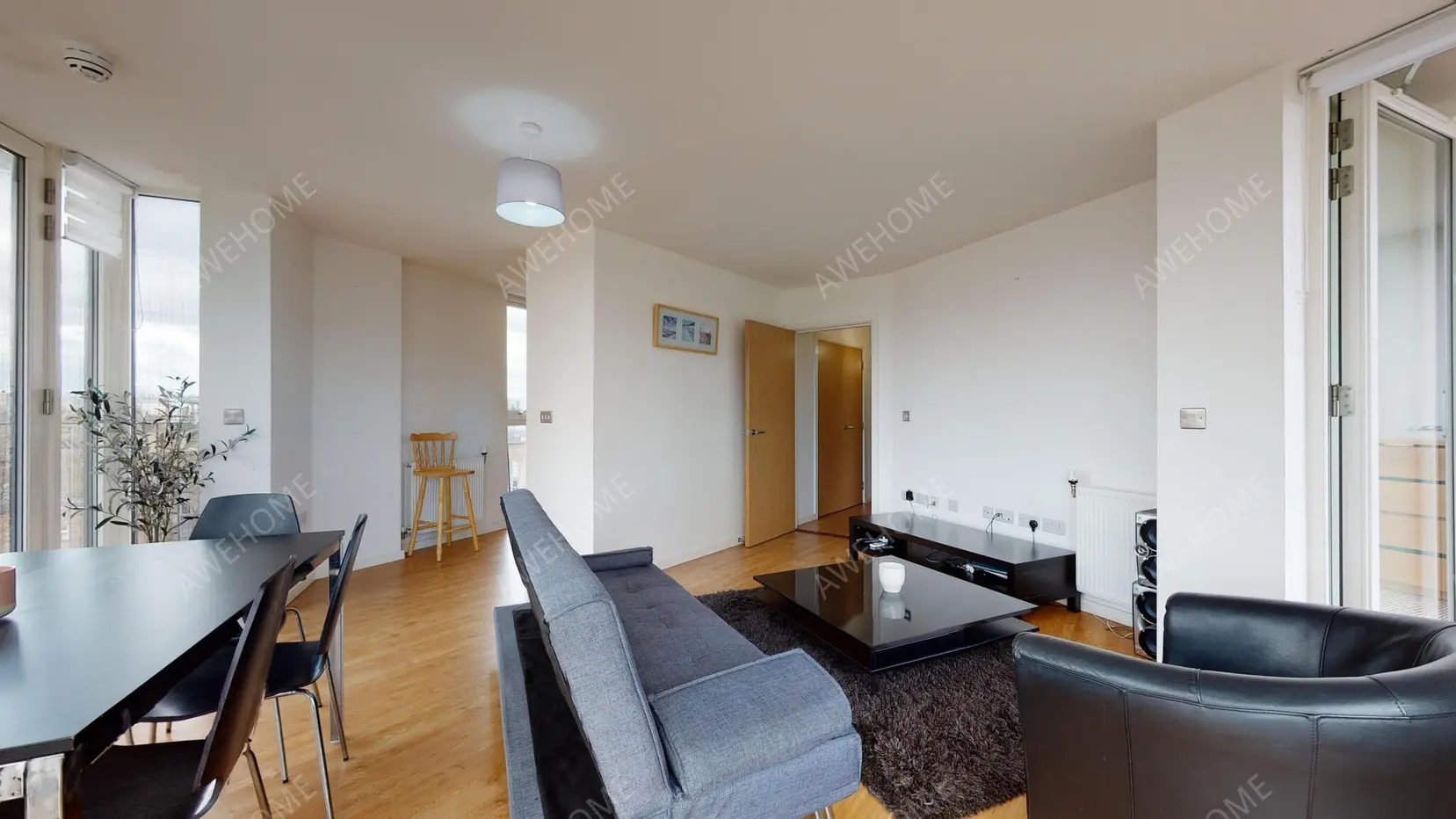 London RentalsLanacre Avenue