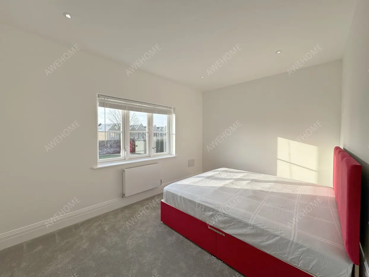 London RentalsWhistler Drive