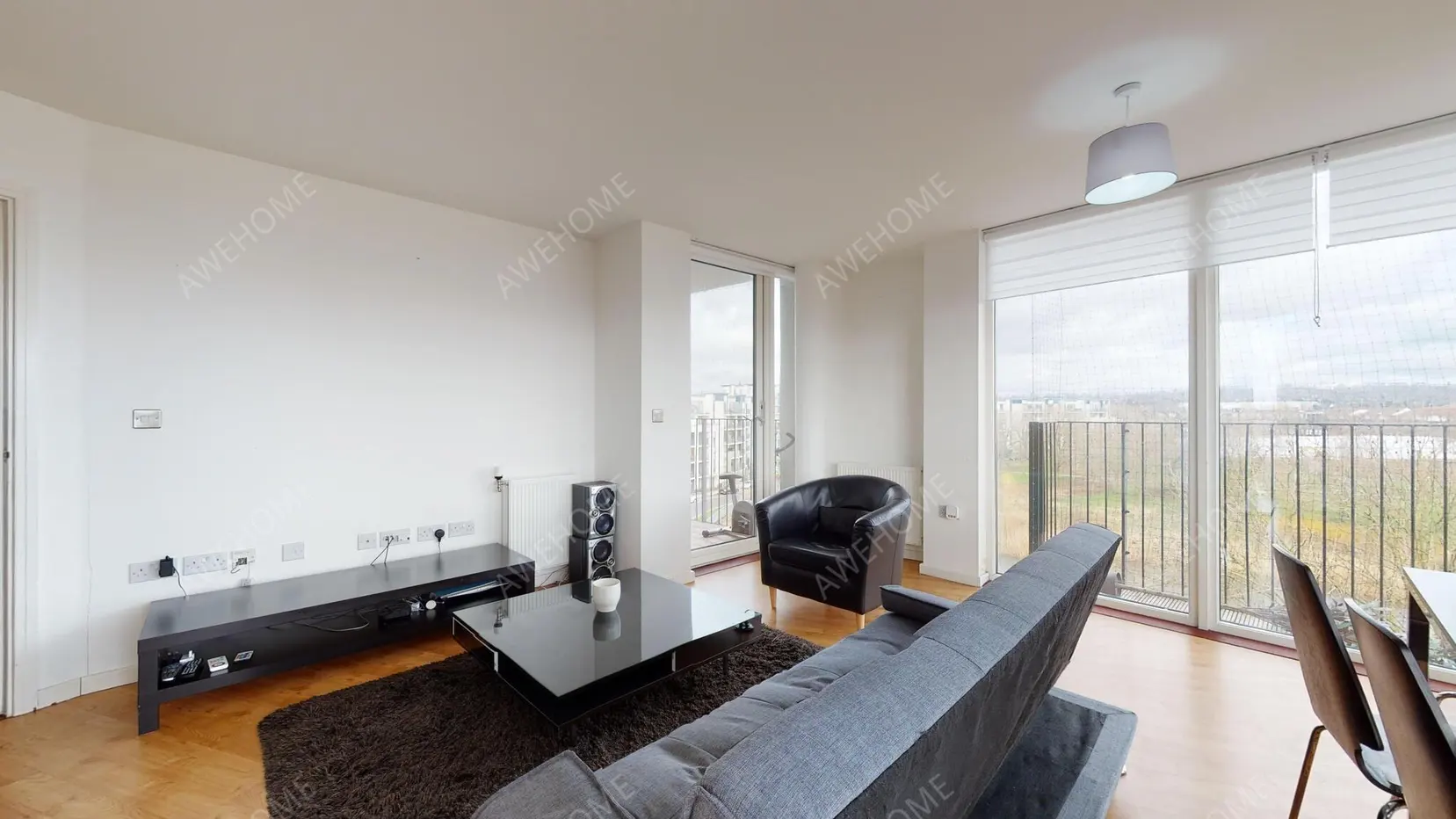 London RentalsLanacre Avenue