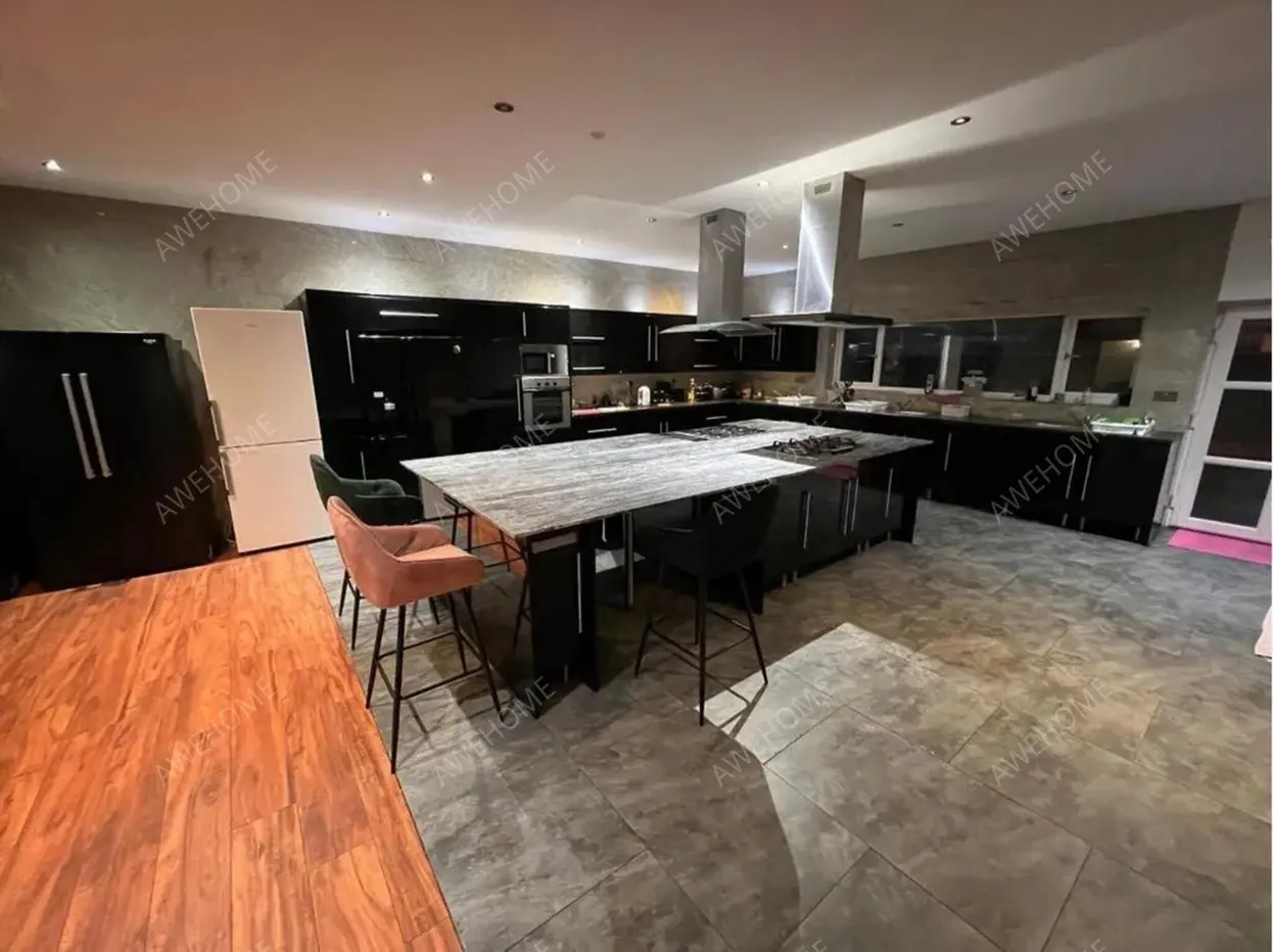 London RentalsBusby Place