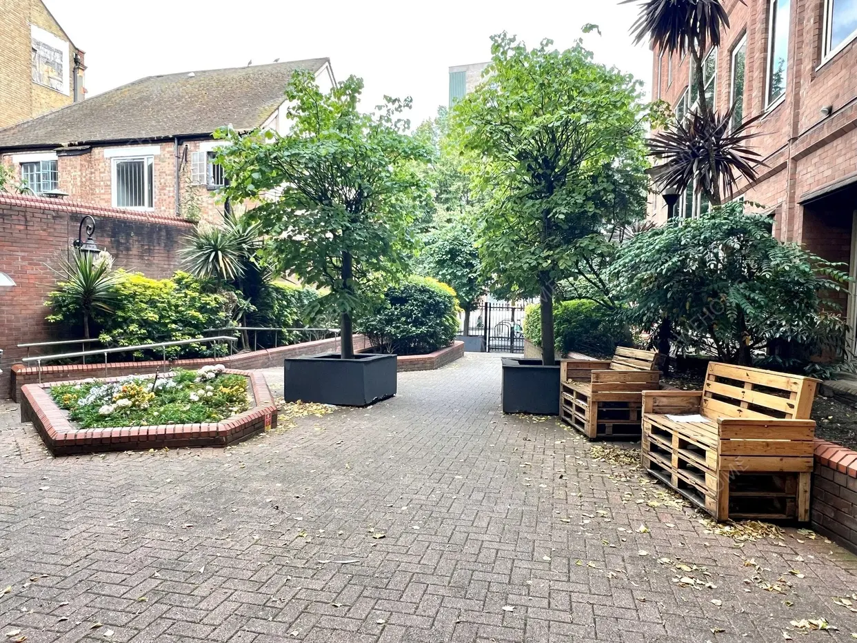倫敦租房Staines Road