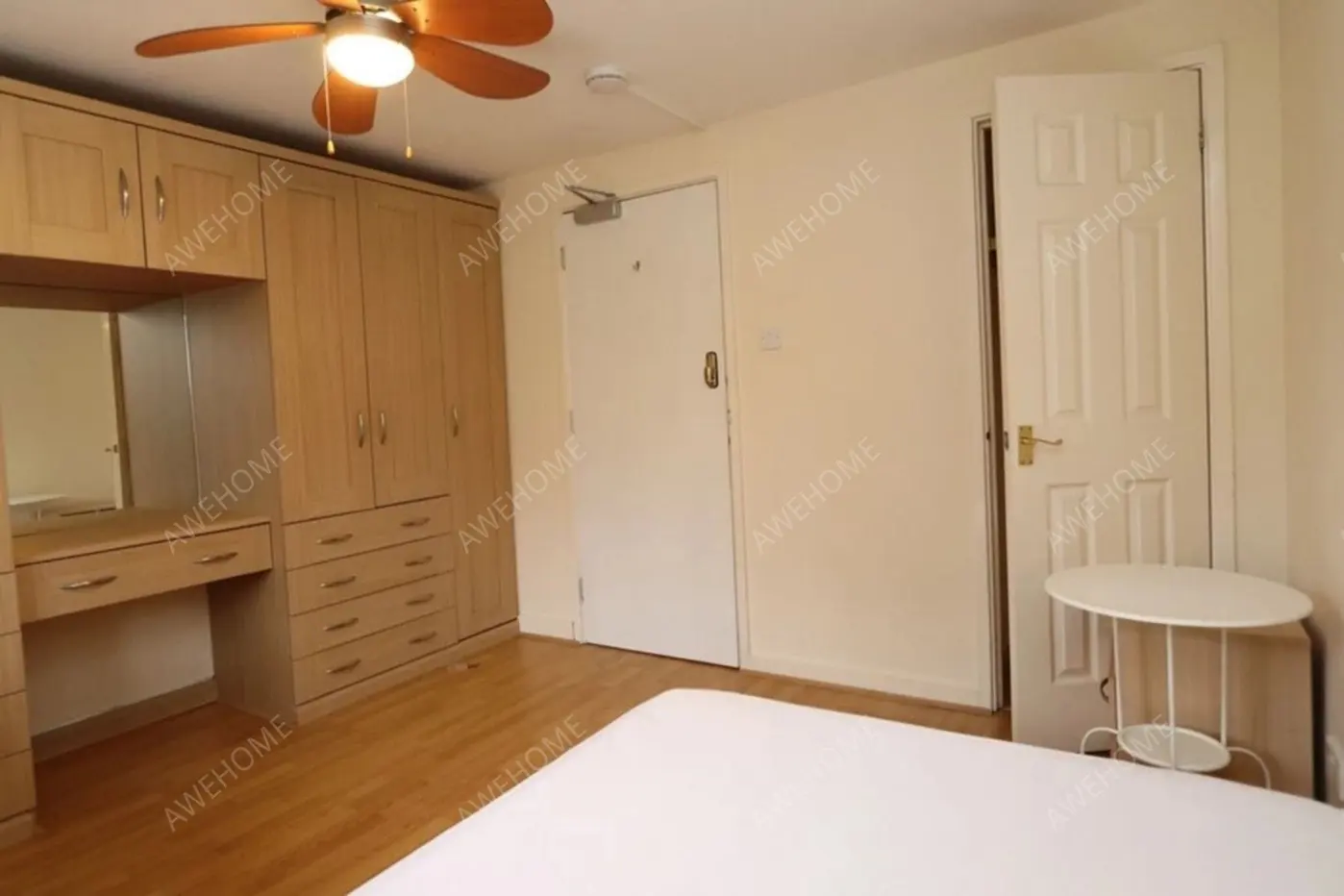 伦敦单身公寓租房[单身公寓]Ann Moss Way