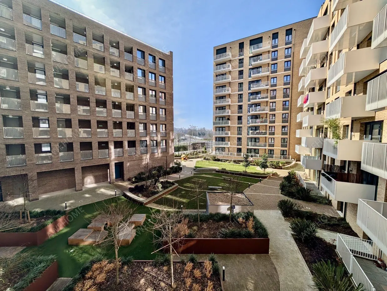 倫敦租房Lakeside Drive