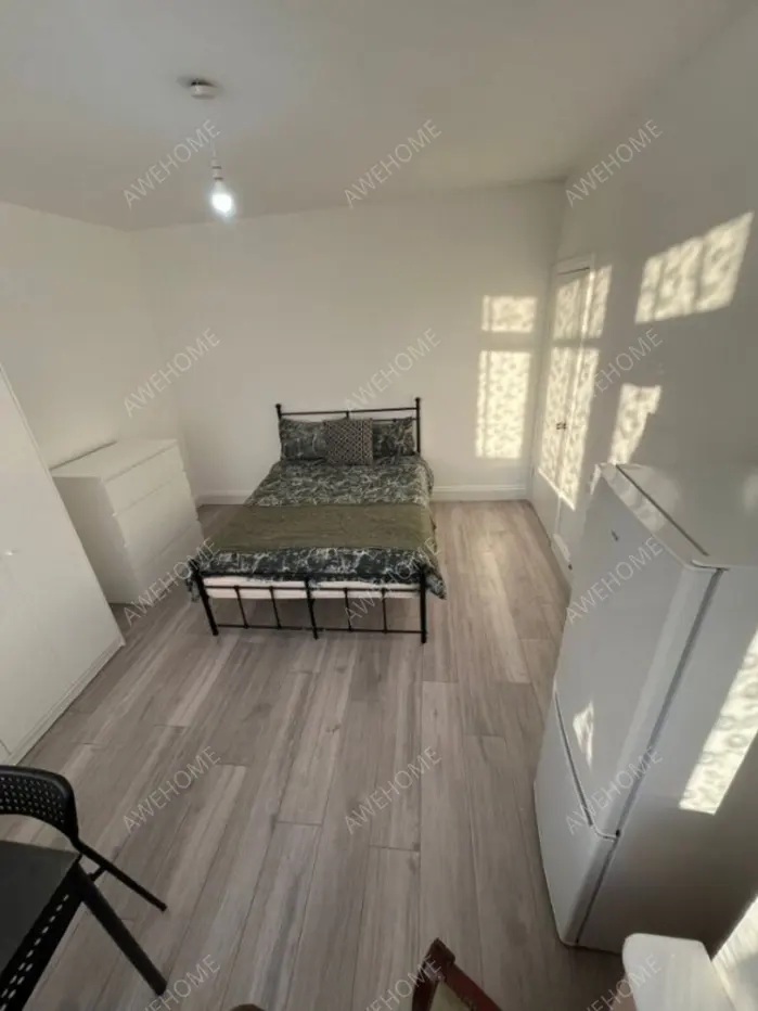 倫敦租房Cairnfield Avenue