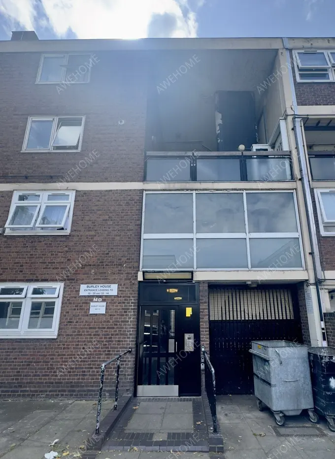 LondonSingle Apartment Rentals[Single Apartment]Stepney Green