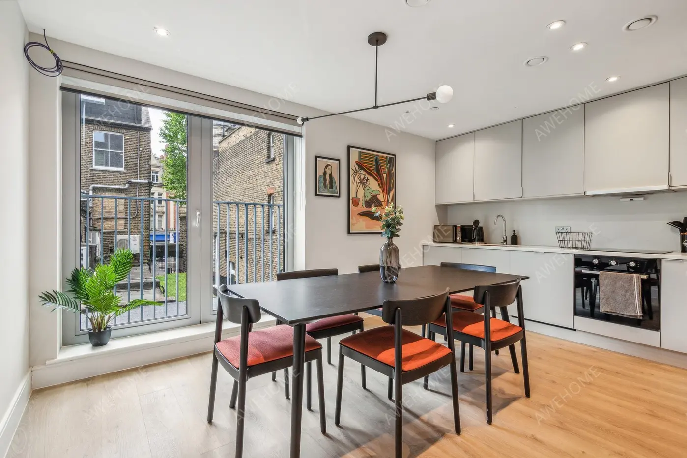 LondonWeekly Rental  Rentals[Weekly Rental ]The Mall