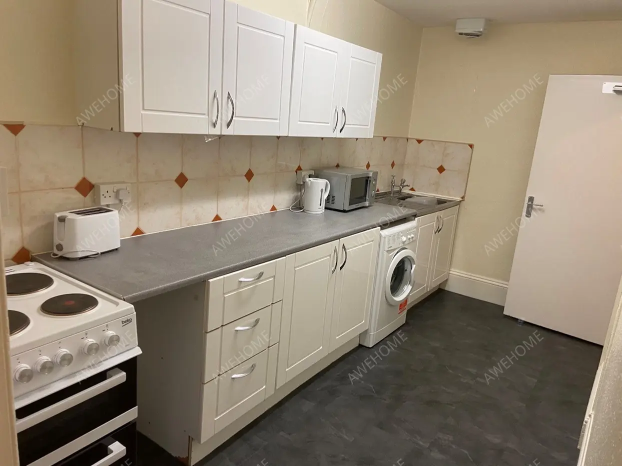 Leedsshort-term accommodation Rentals[short-term accommodation]Spring Road