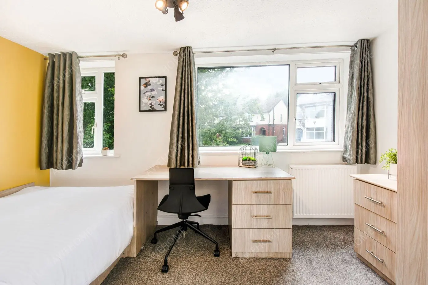 Leedsshort-term accommodation Rentals[short-term accommodation]Langdale Avenue