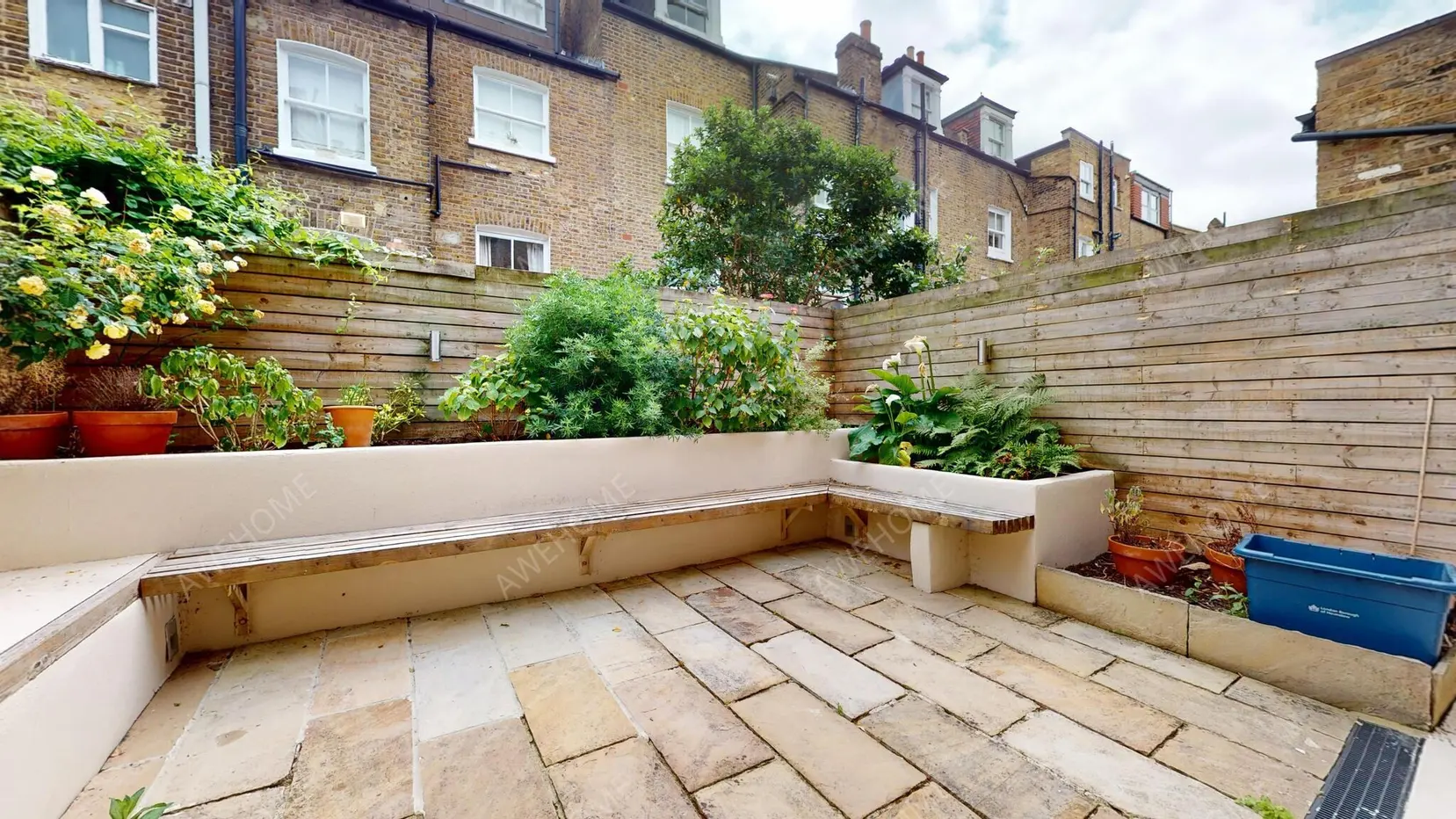 Londonshort-term accommodation Rentals[short-term accommodation]Linden Gardens