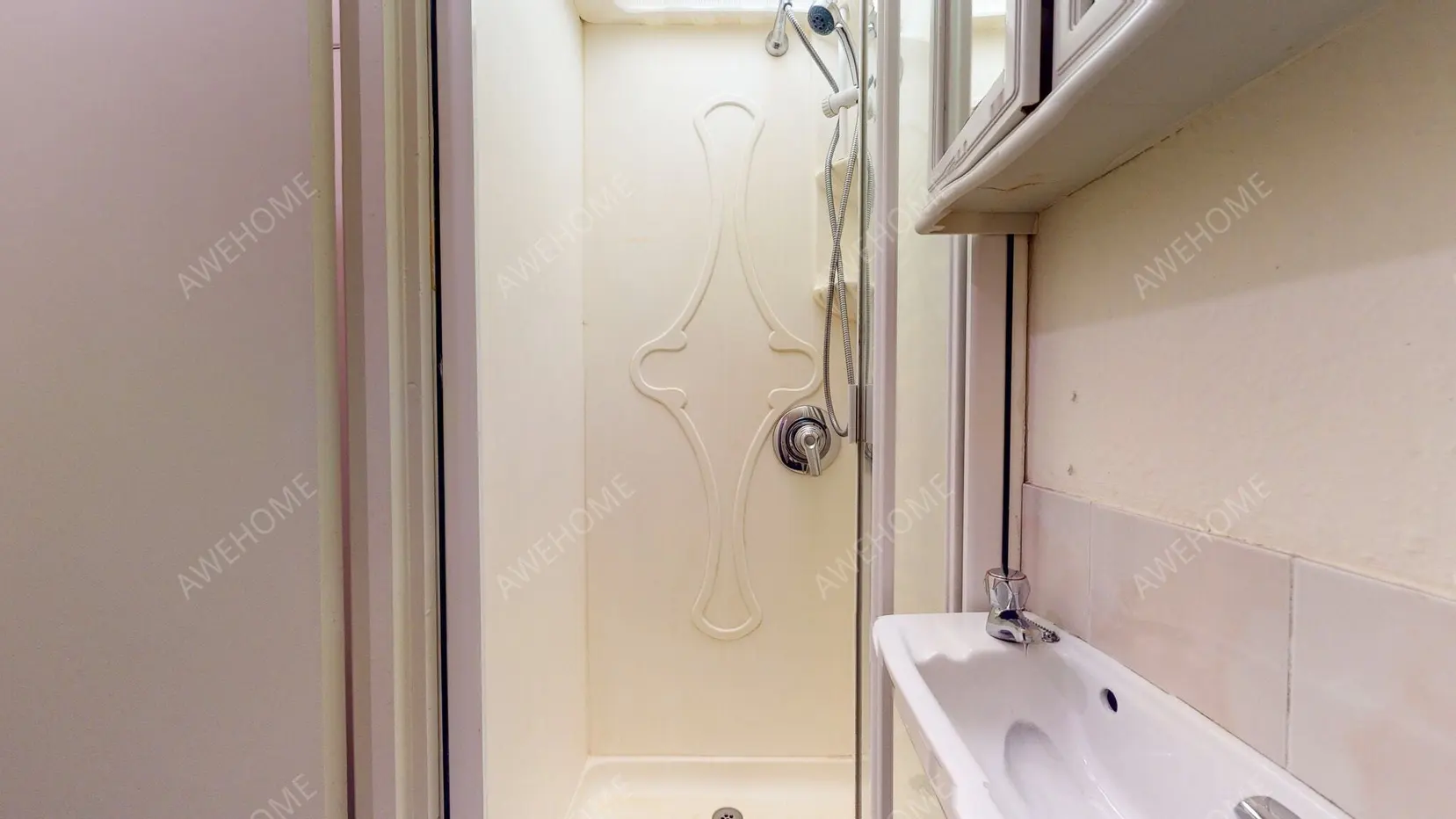 Londonshort-term accommodation Rentals[short-term accommodation]James Avenue