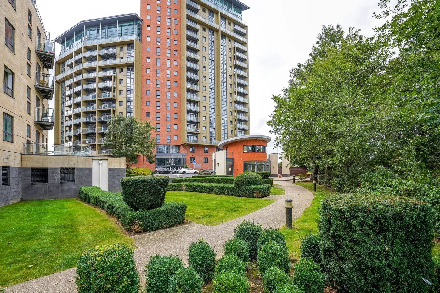 LeedsService Apartment Rentals[Service Apartment]Gotts Road