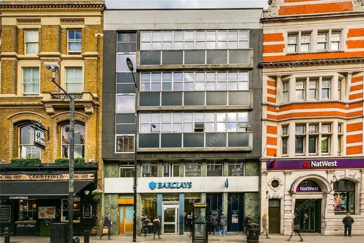 Londonshort-term accommodation Rentals[short-term accommodation]Earls Court Road