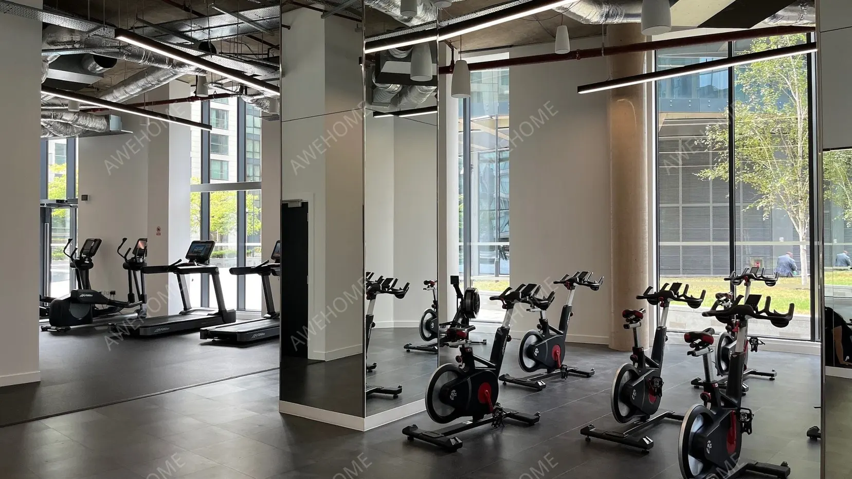 LondonSingle Apartment Rentals[Single Apartment]Crossharbour Plaza