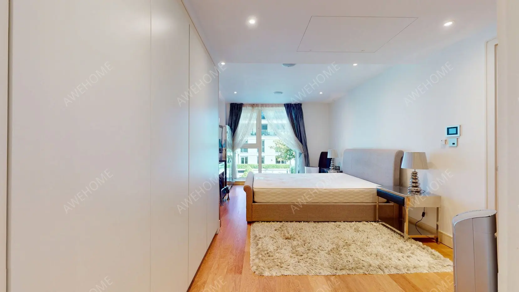 Londonshort-term accommodation Rentals[short-term accommodation]Lensbury Avenue