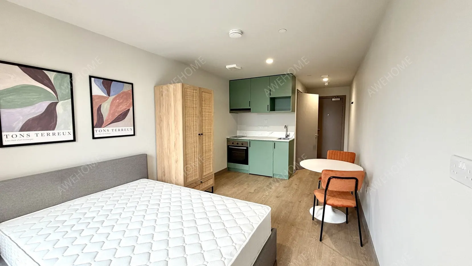 Londonshort-term accommodation Rentals[short-term accommodation]Victoria Road