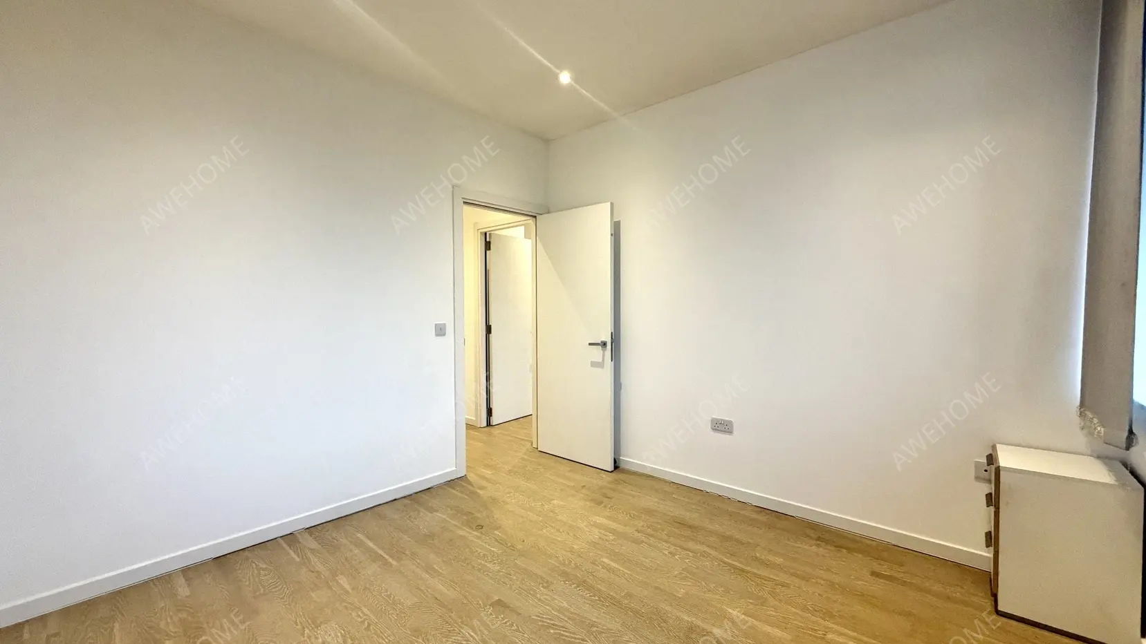 London RentalsRiverbank Way