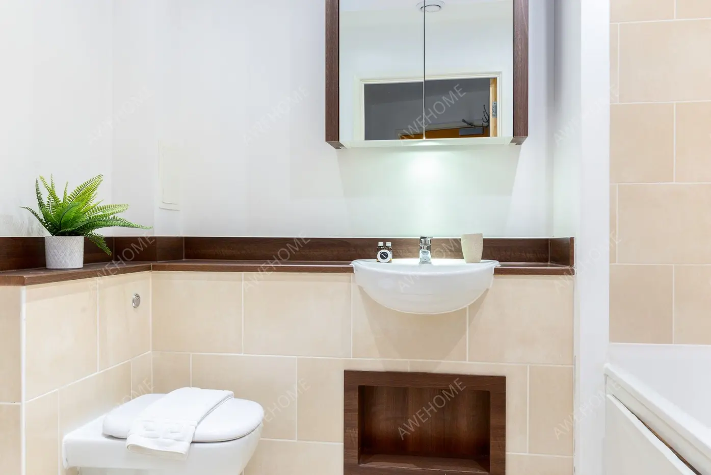 LondonCelebrities Rentals[Celebrities]Surrey Quays Road